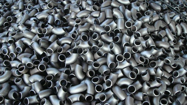 碳鋼彎頭焊接時需要注意的事項