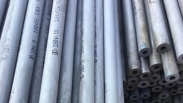 鋼宇管道教您選購(gòu)不銹鋼管